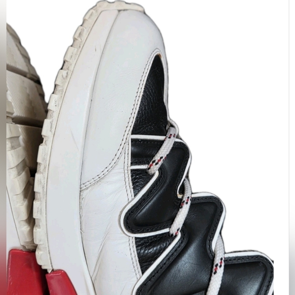 Louis Vuitton White & Black LV Run Away Sneakers - Picture 9 of 16